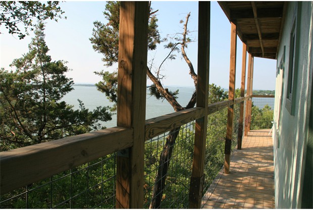 More View of the deck on Lake Buchanan